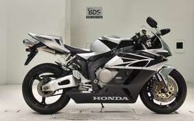 HONDA CBR1000RR 2004 SC57