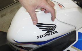 HONDA CBR250R A MC41