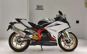 HONDA CBR250RR A MC51