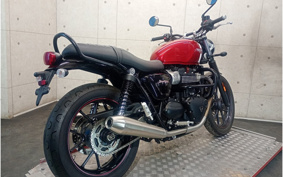 TRIUMPH  TRIUMPH  STREET  TWIN  2016 DAD74G