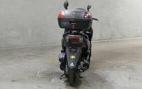 YAMAHA TRICITY 125 SE82J