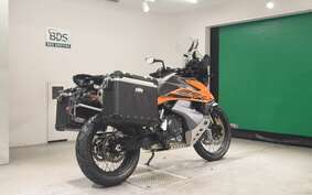 KTM 890 ADVENTURE	 2023 TS640