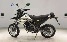 KAWASAKI KLX125D TRACKER LX125D