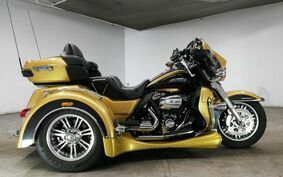 HARLEY FLHTCUTG TRIKE 1750 2017 MAD