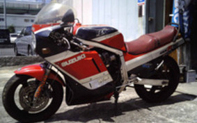 SUZUKI GSX-R750 GR71G