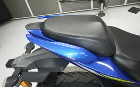 SUZUKI GIXXER 250 SF