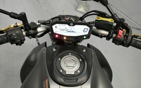 YAMAHA MT-07 2015 RM07J