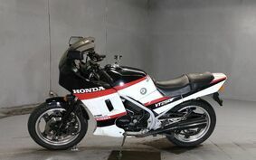 HONDA VT250F MC08