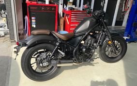 HONDA REBEL 250 S MC49