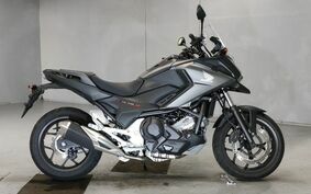 HONDA NC750X DCT 2020 RC90