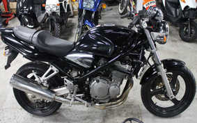 SUZUKI BANDIT 250 GJ77A