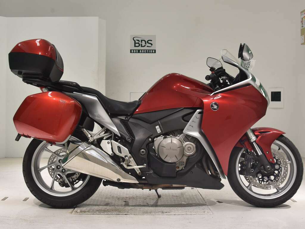 Honda vfr1200f Custom