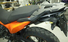 KTM 890 ADVENTURE	 2022 TS640