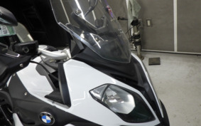 BMW S1000XR 2015