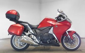 HONDA VFR1200F 2010 SC63