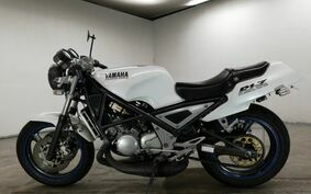 YAMAHA R1-Z 3XC