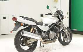 SUZUKI GSX250FX ZR250C