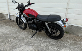 TRIUMPH  TRIUMPH  BONNEVILLE 900 2015 TJ9157