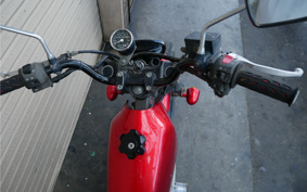 SUZUKI GLASS TRACKER BIG BOY NJ47A