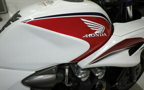 HONDA CB1300SB SUPER BOLDOR A 2010 SC54