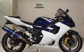 SUZUKI GSX-R1000 2004 BZ121