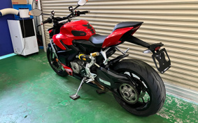 DUCATI  DUCATI  STREET  FIGHTER V2 2022 3F00