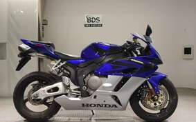 HONDA CBR1000RR 2005 SC57