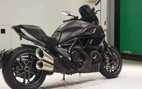 DUCATI DIAVEL Carbon 2017