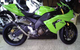 KAWASAKI ZX 10 NINJA R 2004 ZXT00C