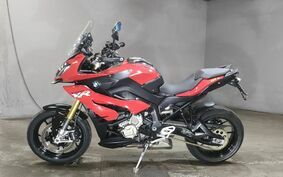 BMW S1000XR 2017 0D03