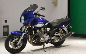 YAMAHA XJR1300 2001