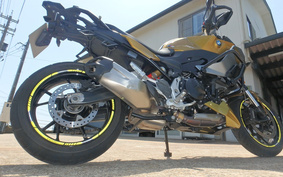 BMW F900XR BASE 2021 0K21