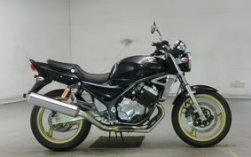 KAWASAKI BALIUS 250 Gen.2 2002 ZR250B