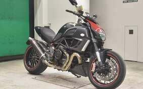 DUCATI DIAVEL 2013