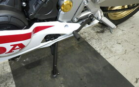 HONDA CBR250RR A MC51