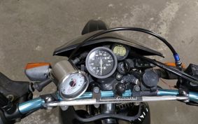 SUZUKI DR650R SP46A