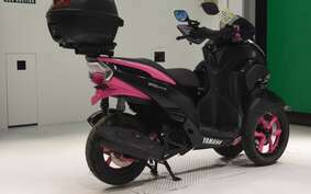 YAMAHA TRICITY 125 SE82J