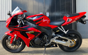 HONDA CBR1000RR 2006 SC57