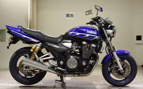 YAMAHA XJR1300 2000 RP03J