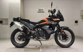 KTM 890 ADVENTURE	 2024