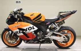 HONDA CBR1000RR 2004 SC57