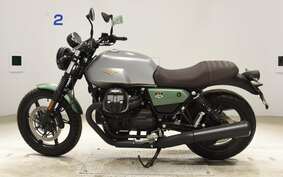 MOTO GUZZI V7 STONE 2022 KZA0