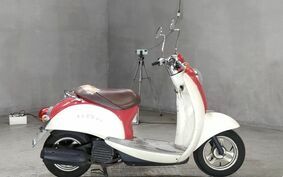 HONDA CREA SCOOPY I AF55