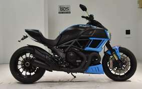 DUCATI DIAVEL 2014