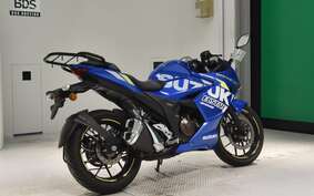 SUZUKI GIXXER 250 SF