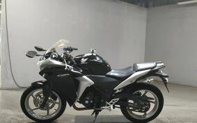 HONDA CBR250R MC41