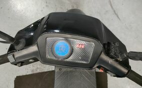 SUZUKI ADDRESS V100 CE11A