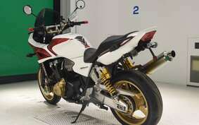 HONDA CB1300SF SUPER BOLDOR 2010 SC54