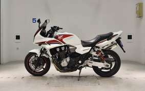 HONDA CB1300SB SUPER BOLDOR A 2010 SC54