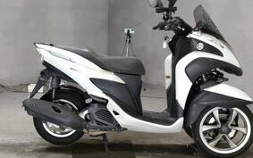 YAMAHA TRICITY 125 SE82J